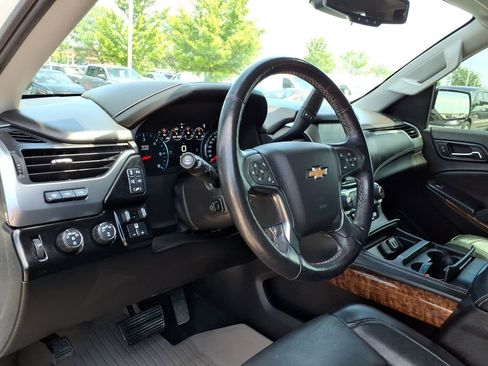 Used 2018 Chevrolet Tahoe Premier AWD/4WD image 15