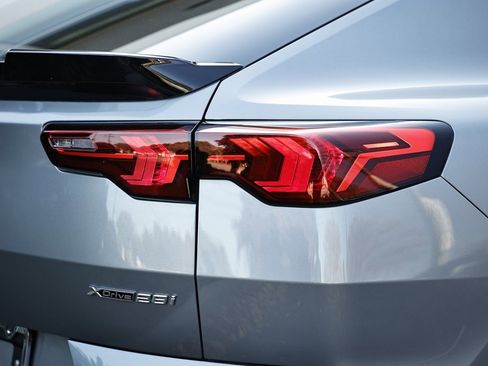 Certified 2025 BMW X2 xDrive28i w/ Technology Package image 9