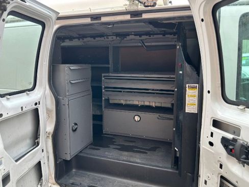 Used 2014 Chevrolet Express 2500 image 6