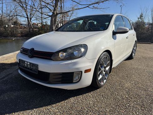 Used 2013 Volkswagen GTI Wolfsburg Edition image 11