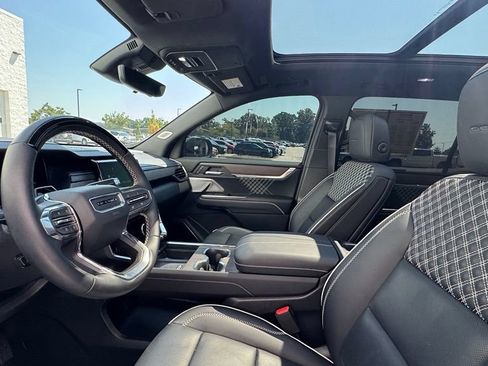 Used 2025 GMC Acadia Denali w/ Super Cruise Package AWD/4WD image 19