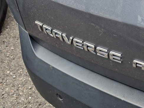Used 2021 Chevrolet Traverse LT AWD/4WD image 5