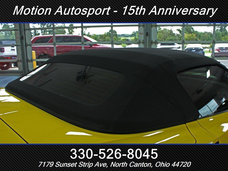 Used 2017 Chevrolet Corvette Stingray Convertible RWD image 10