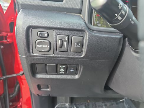 Used 2024 Toyota 4Runner SR5 image 13