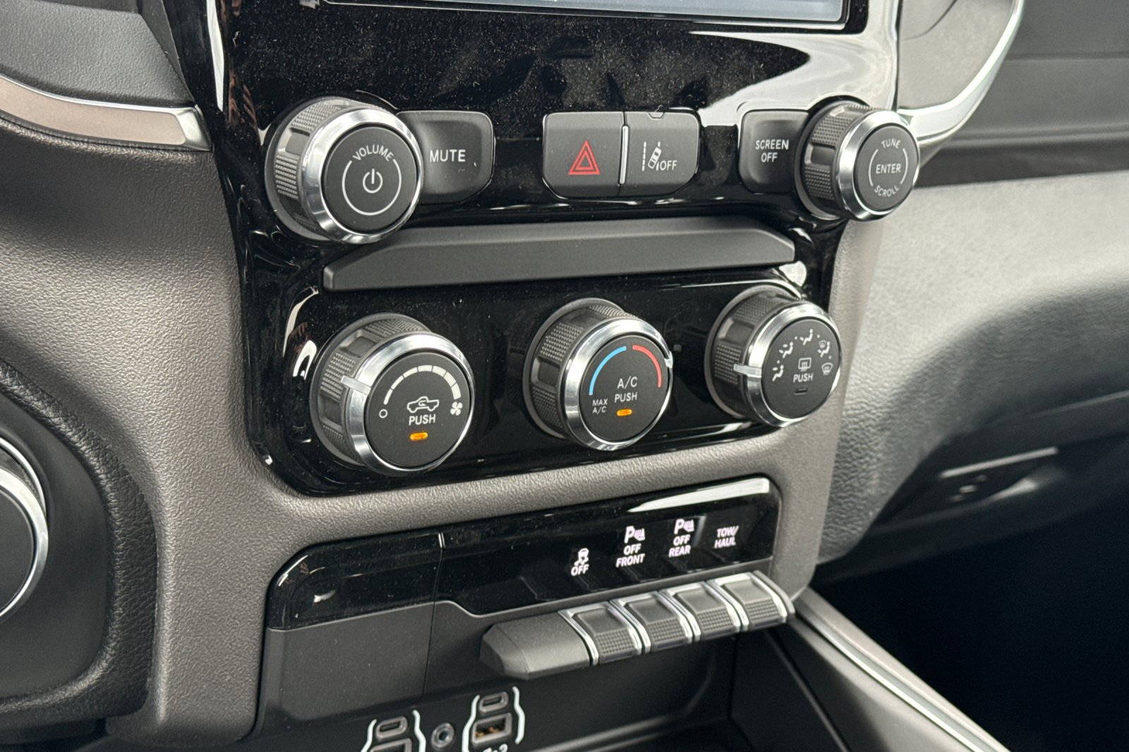 New 2026 RAM 1500 Big Horn RWD image 18