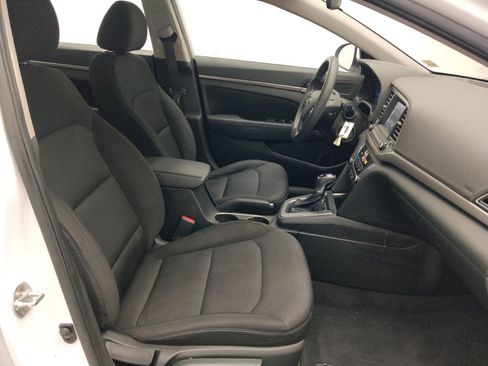 Used 2018 Hyundai Elantra SEL FWD image 21