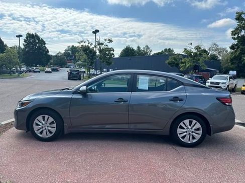 Used 2025 Nissan Sentra S image 2