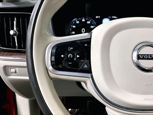 Used 2020 Volvo V60 T5 Cross Country w/ Protection Package image 24