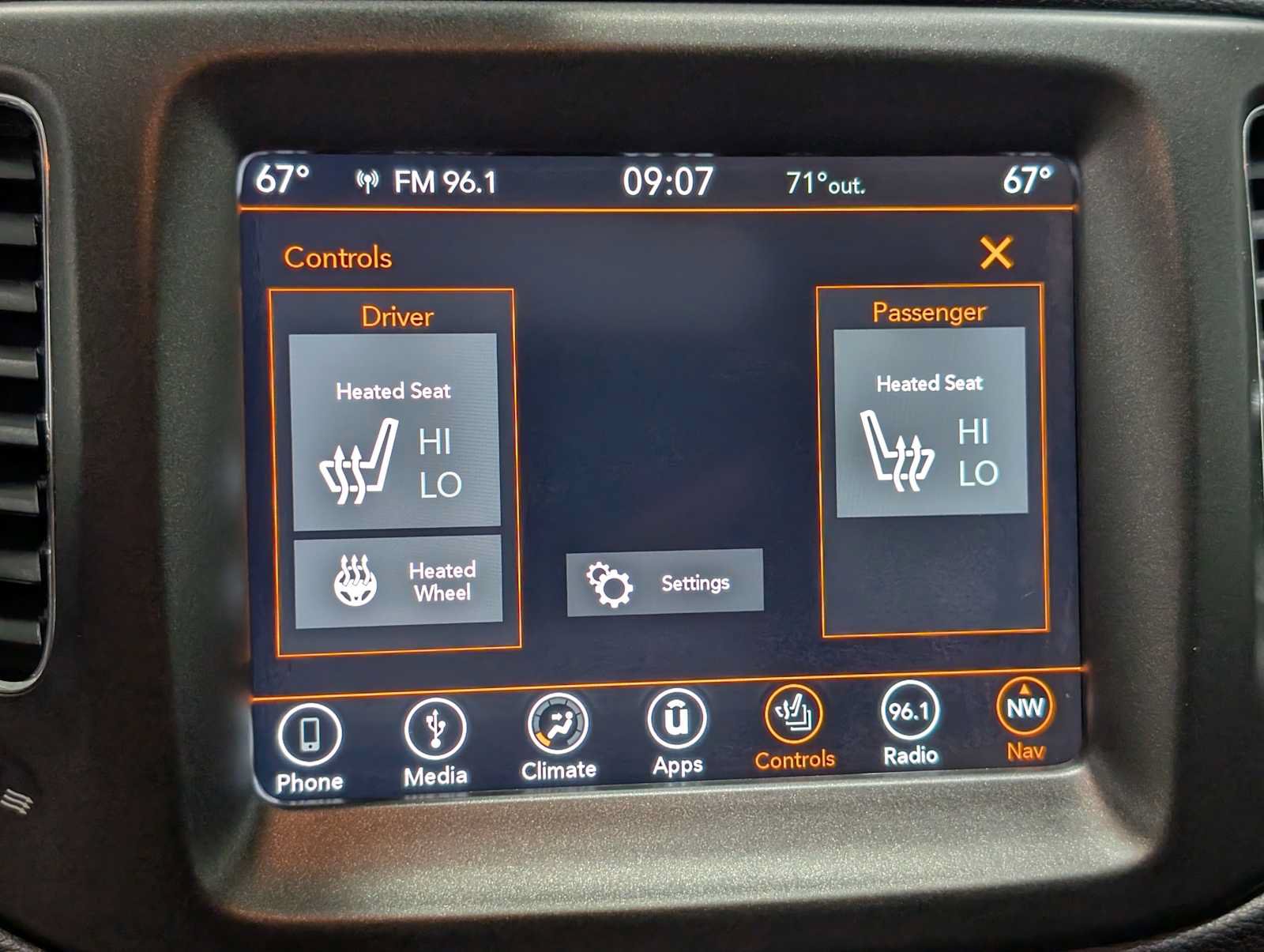 Used 2019 Jeep Compass Trailhawk w/ Cold Weather Group AWD/4WD image 25