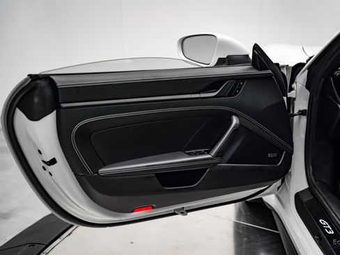Used 2022 Porsche 911 GT3 image 74