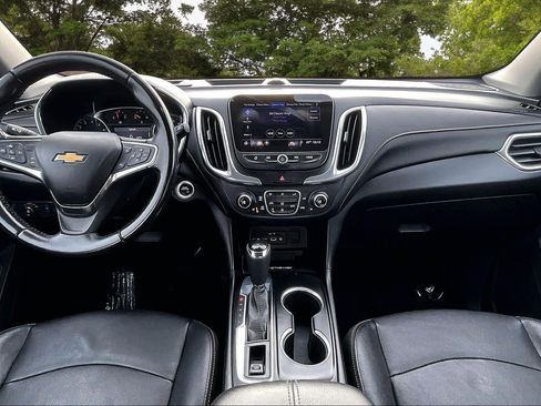 Used 2020 Chevrolet Equinox Premier w/ Premier Redline Edition image 7