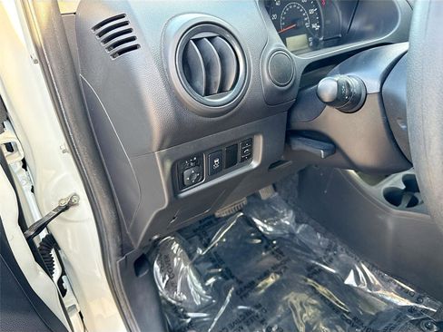 Used 2017 Mitsubishi Mirage ES image 10