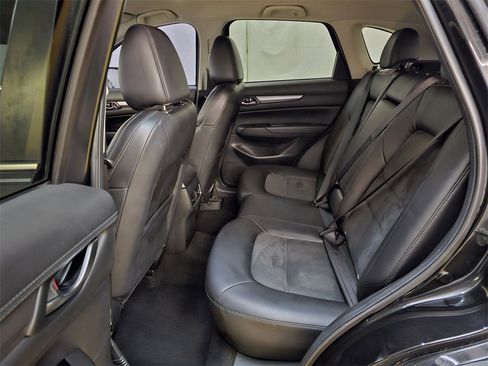 Used 2018 MAZDA CX-5 Touring image 16