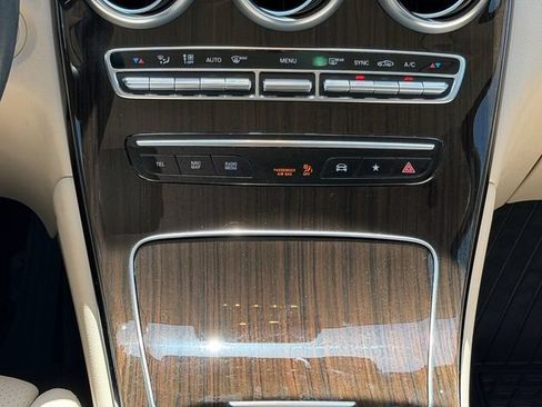 Used 2022 Mercedes-Benz GLC 300 4MATIC image 18