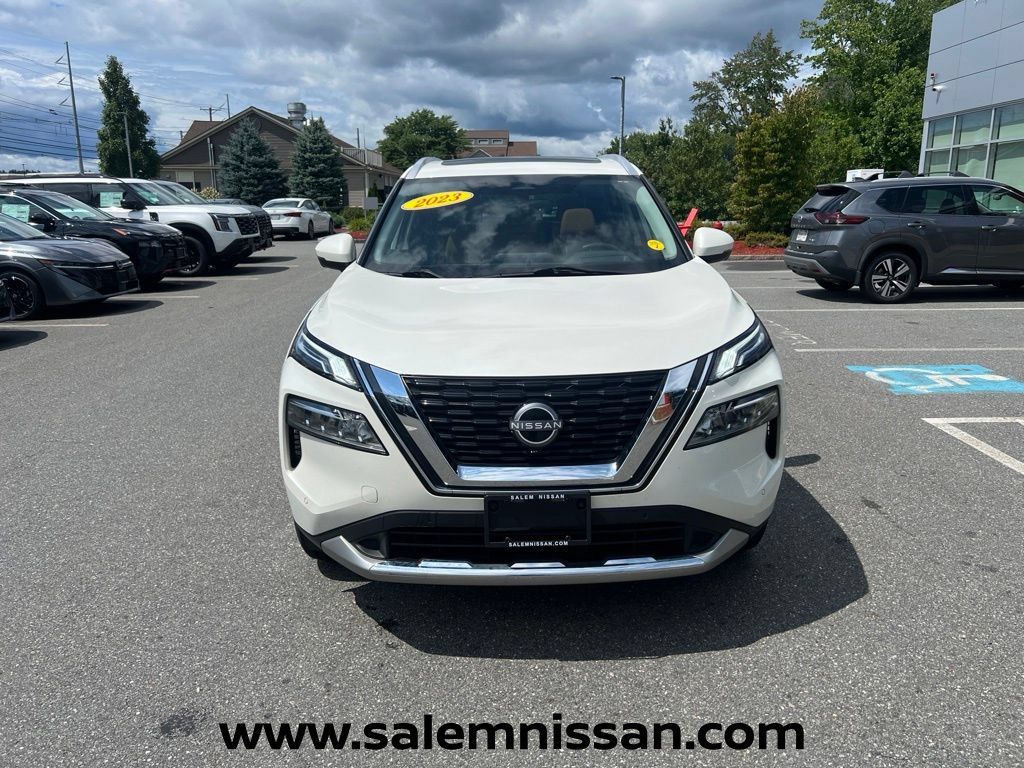 Used 2023 Nissan Rogue Platinum w/ Platinum Premium Package AWD/4WD image 2