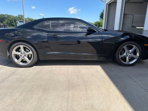 Used 2015 Chevrolet Camaro SS w/ RS Package RWD image 5