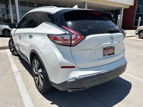 Used 2016 Nissan Murano Platinum w/ Platinum Technology Package FWD image 2