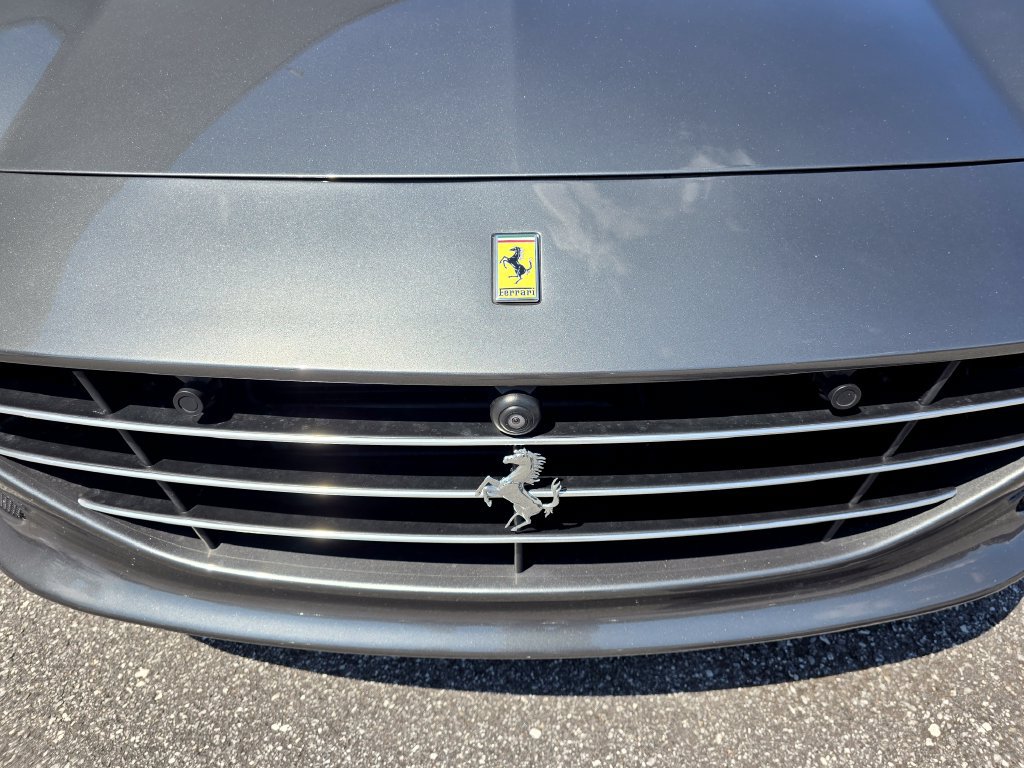 Used 2015 Ferrari California T RWD image 10