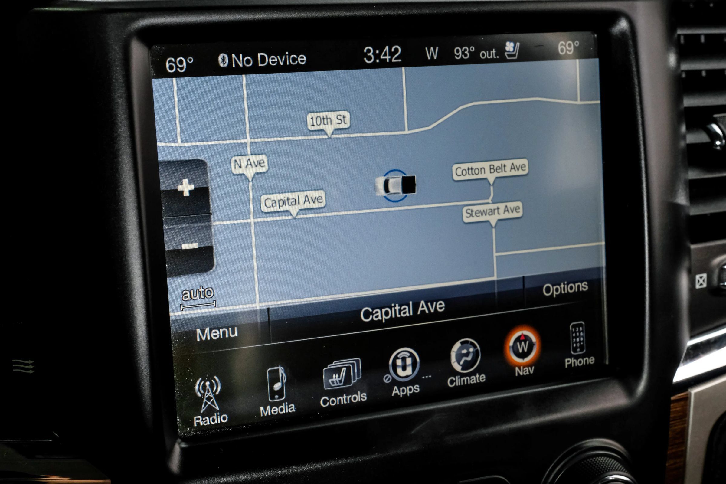 Used 2015 RAM 1500 Laramie w/ Convenience Group AWD/4WD image 28
