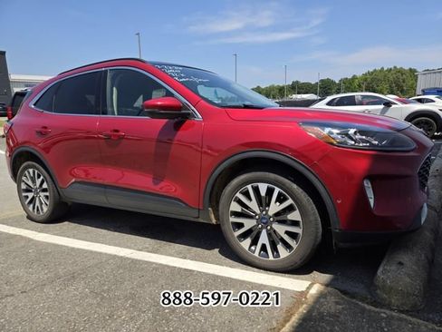 Used 2020 Ford Escape Titanium AWD/4WD image 12