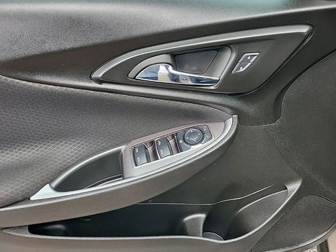 Used 2023 Chevrolet Malibu LS FWD image 11