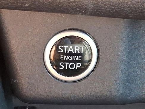 Used 2023 Nissan Rogue SV w/ SV Premium B Package image 25