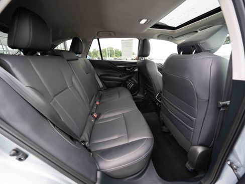 Used 2023 Subaru Outback Limited AWD/4WD image 25