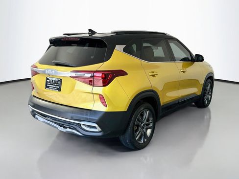 Used 2023 Kia Seltos S w/ Navigation Package FWD image 7