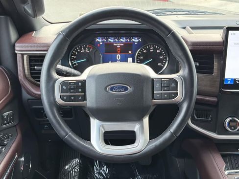 Used 2024 Ford Expedition Max Limited image 10