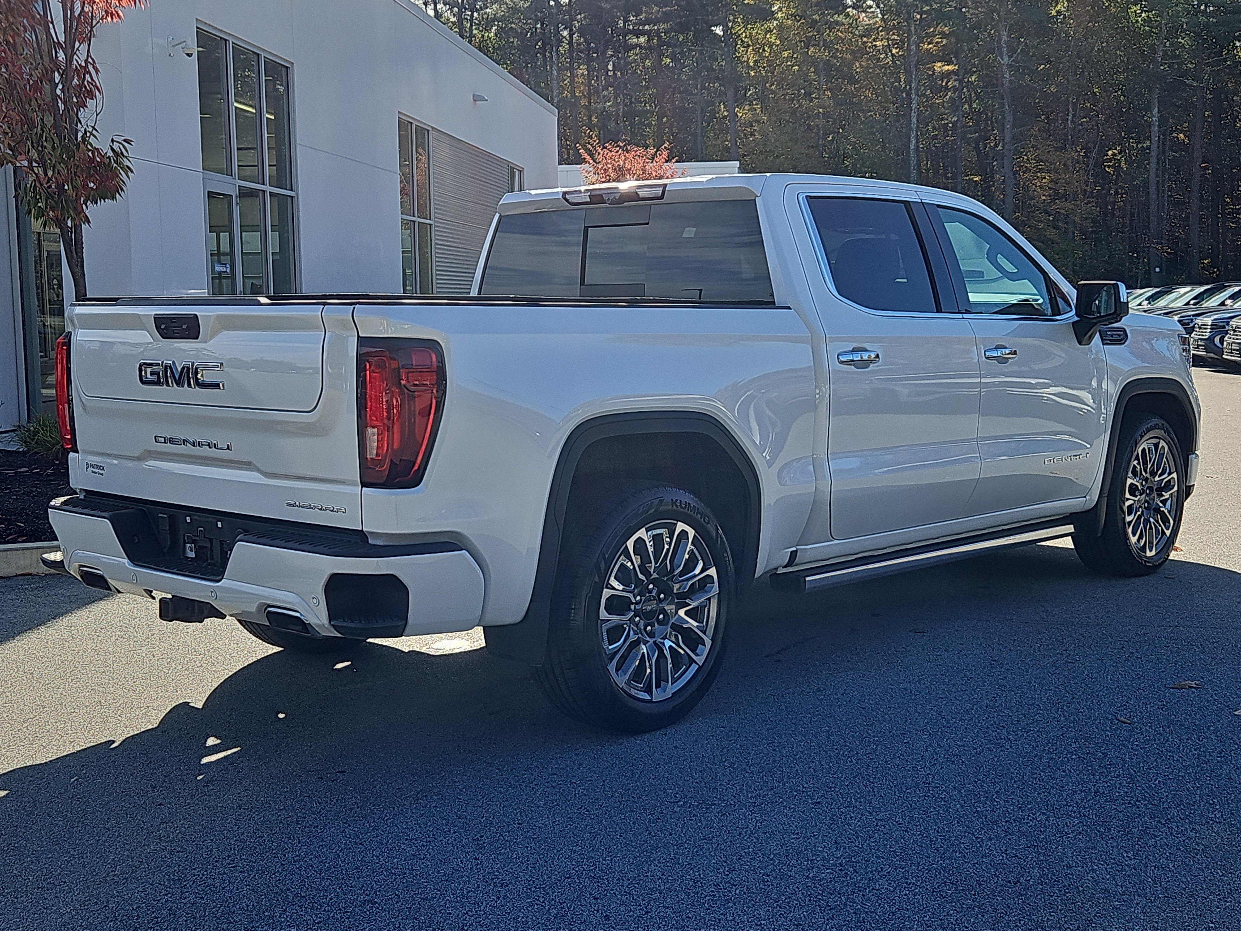 Used 2024 GMC Sierra 1500 Denali Ultimate AWD/4WD image 2