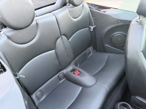 Used 2015 MINI Cooper Convertible image 14
