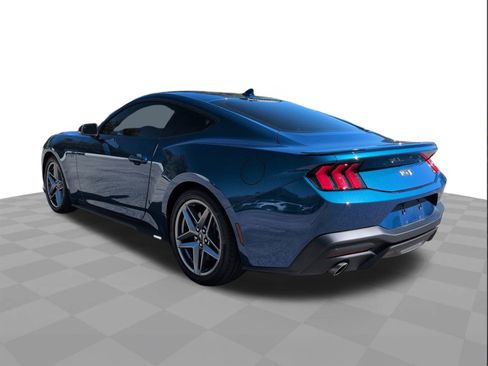 Used 2024 Ford Mustang GT Premium image 11
