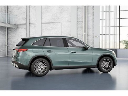 New 2026 Mercedes-Benz GLC 300 4MATIC image 18
