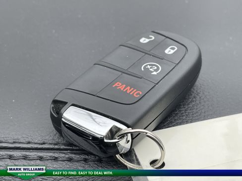 Used 2022 Jeep Compass Limited image 38