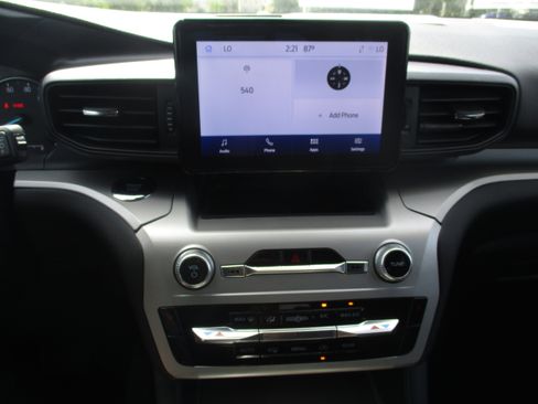 Certified 2022 Ford Explorer XLT AWD/4WD image 19