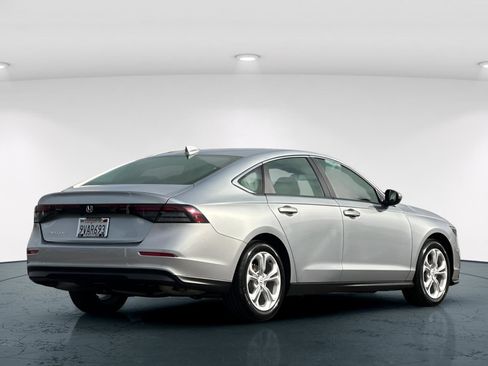 Certified 2025 Honda Accord LX image 6