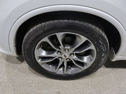 Used 2019 Dodge Durango GT RWD image 9