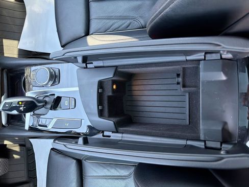 Used 2019 BMW 530i xDrive w/ Convenience Package image 34