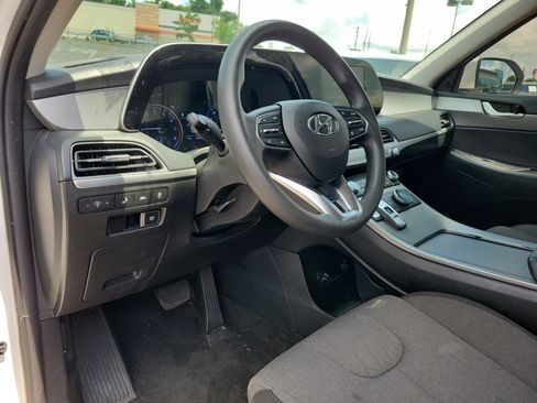 Used 2022 Hyundai Palisade SE FWD image 3