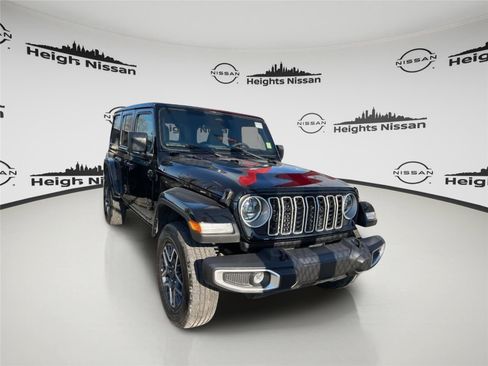 Used 2025 Jeep Wrangler Sahara image 1