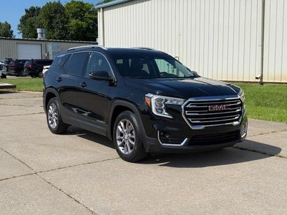 Used 2024 GMC Terrain SLT