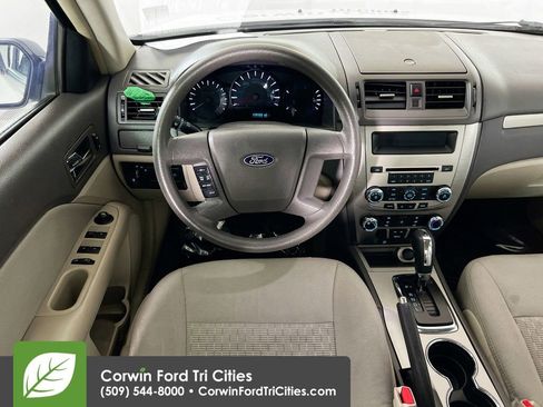 Used 2011 Ford Fusion S image 23