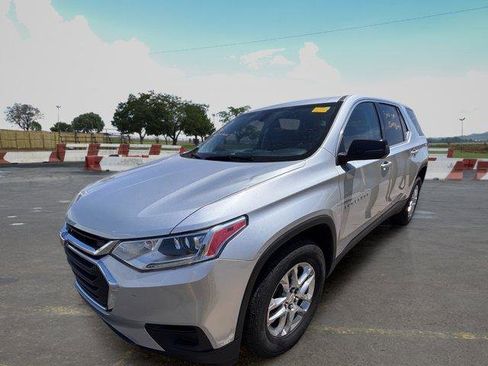 Used 2021 Chevrolet Traverse LS FWD image 5