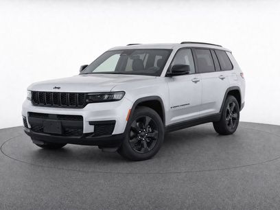 Used 2023 Jeep Grand Cherokee L Laredo