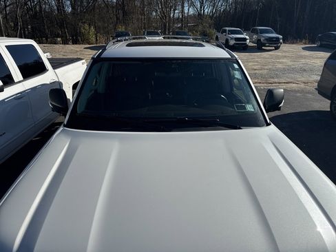 Used 2021 Nissan Armada Platinum w/ Captain's Chairs Package image 3