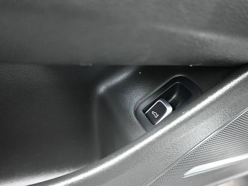 Used 2015 Audi A8 4.0T w/ Premium Package image 11