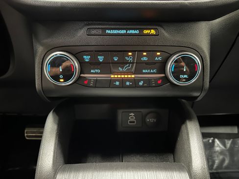 Certified 2024 Ford Escape ST-Line image 21