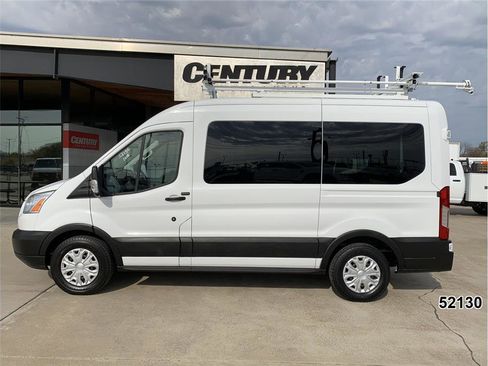 Used 2019 Ford Transit 150 XLT image 4
