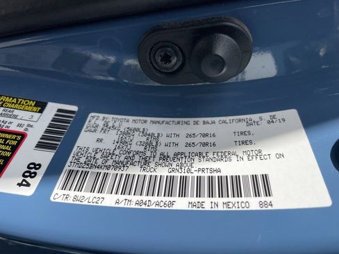 Used 2019 Toyota Tacoma TRD Off-Road image 10