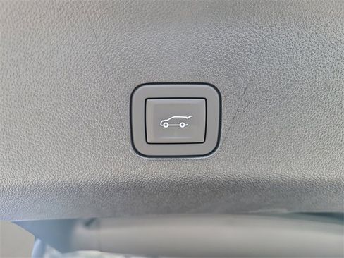 New 2025 Chevrolet Suburban LT w/ Comfort Package image 10